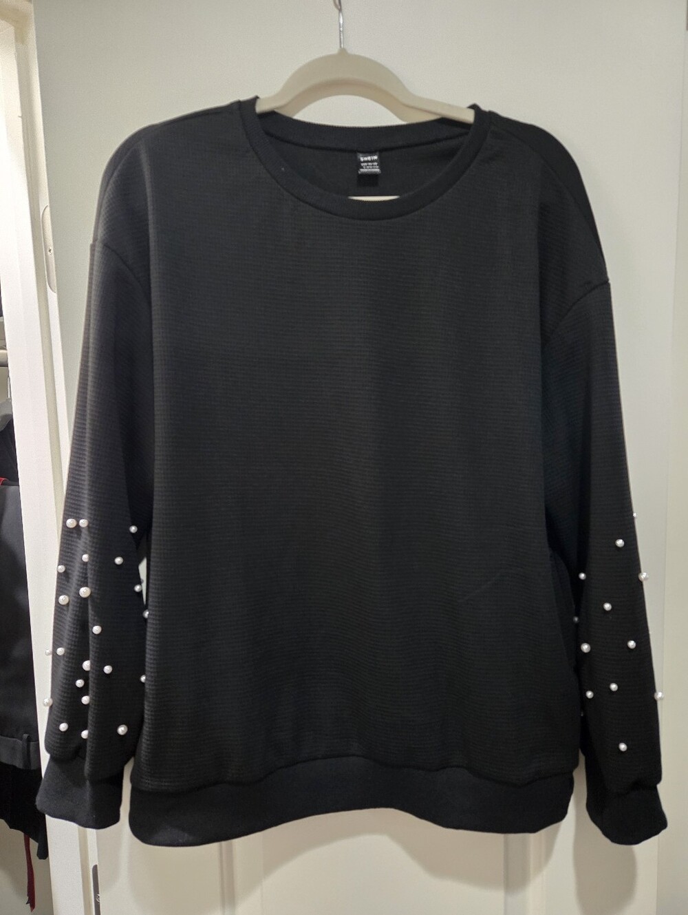 SHEIN Black Crewneck Sweater with Pearl Sleeve Detail